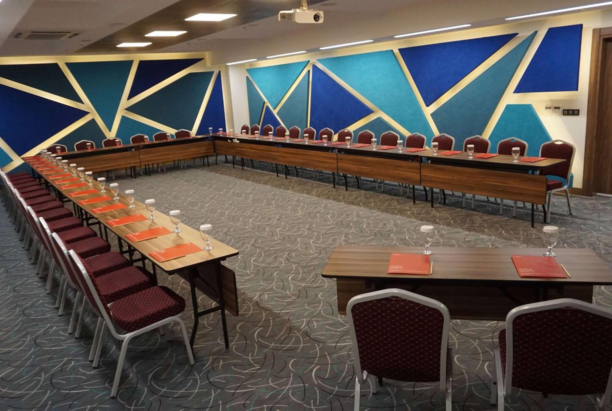 Ramada By Wyndham Diyarbakir Hotel Exterior photo